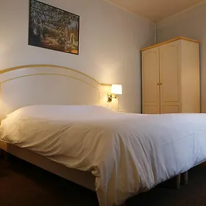Acte V Hotel Paris